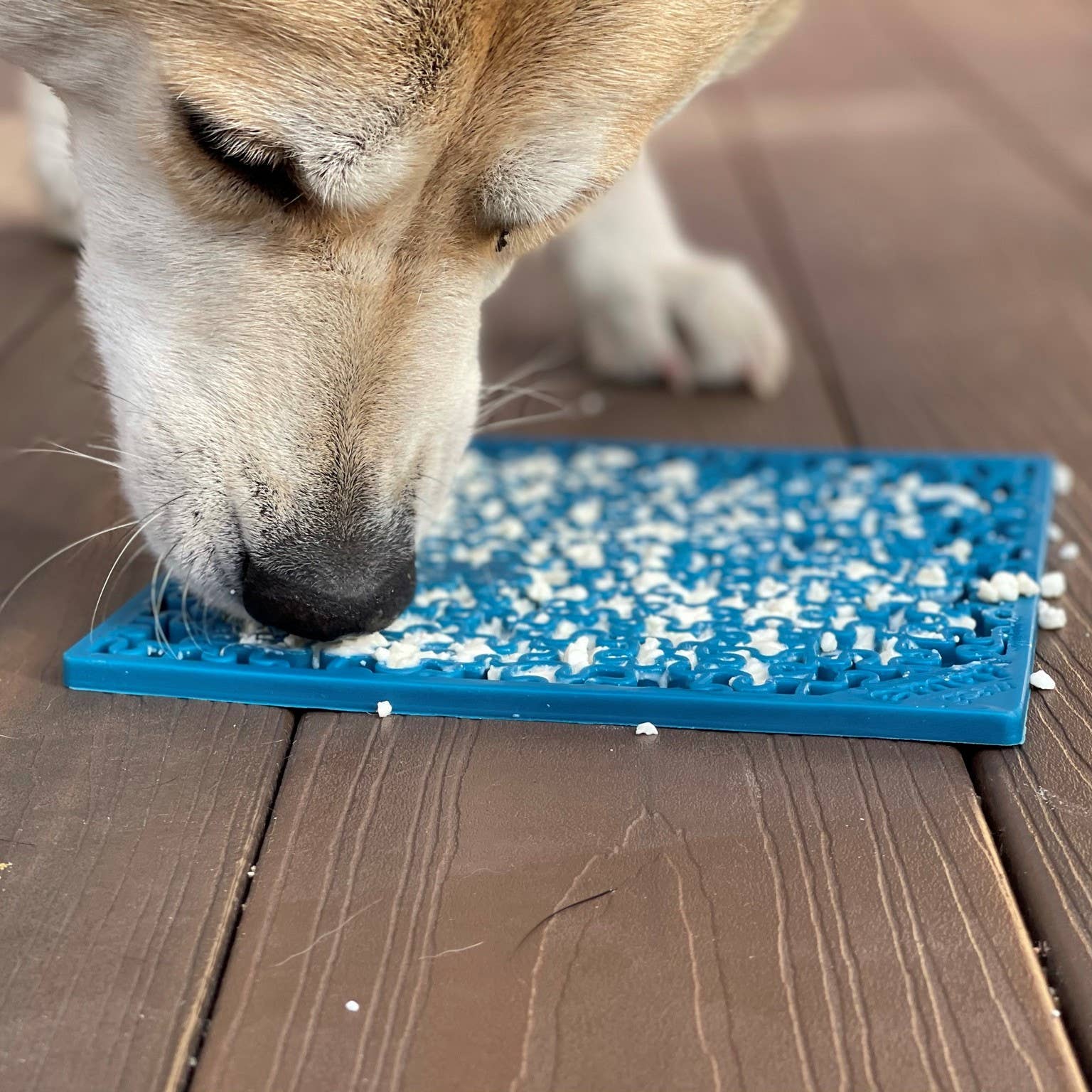 Tapis de léchage et d'occupation pour chien - Motif Puzzle 🧩